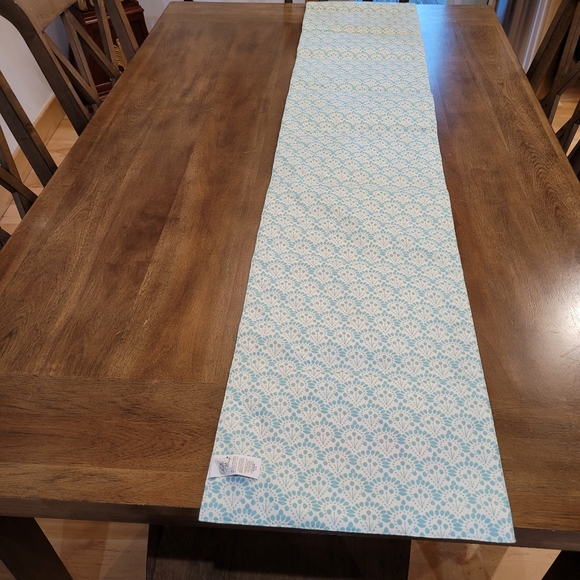 Pioneer Woman vintage floral reversible table runner 72x14 - Picture 4 of 10
